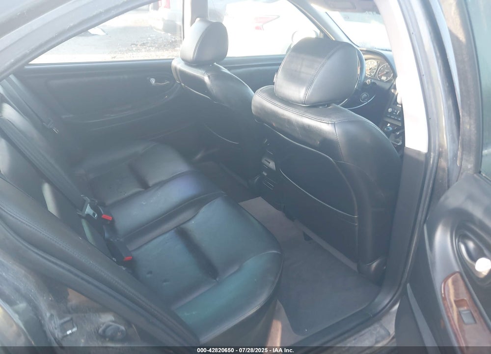 2002 NISSAN MAXIMA VIN: JN1DA31D02T442475