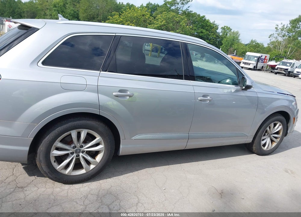 2018 AUDI Q7 VIN: WA1LAAF77JD039368