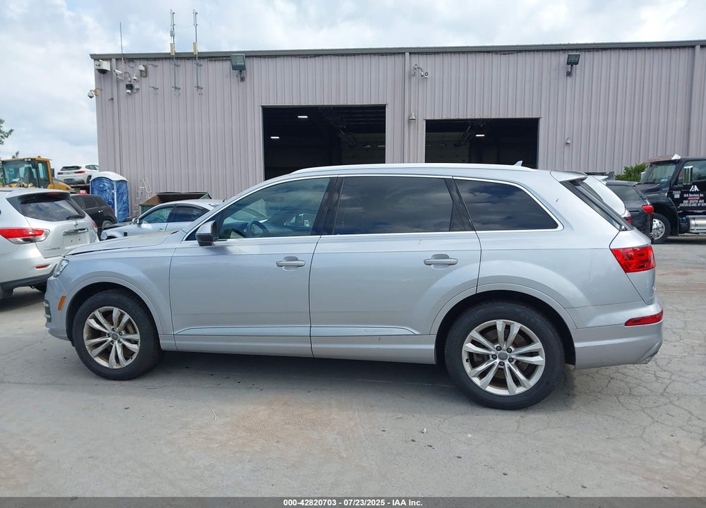 2018 AUDI Q7 VIN: WA1LAAF77JD039368