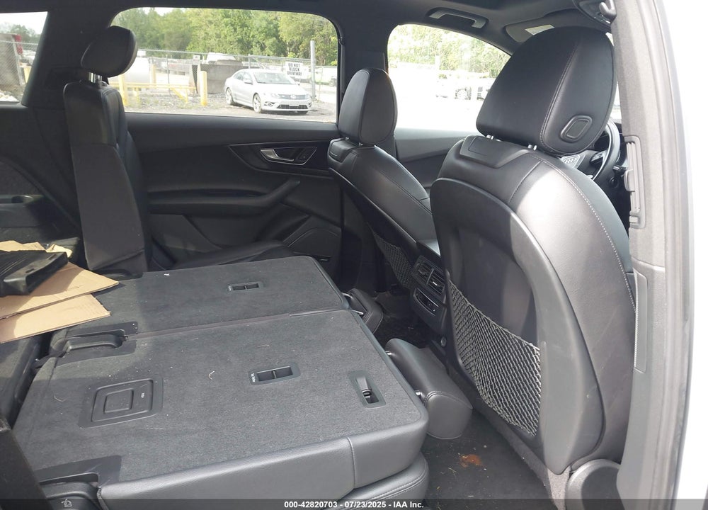2018 AUDI Q7 VIN: WA1LAAF77JD039368