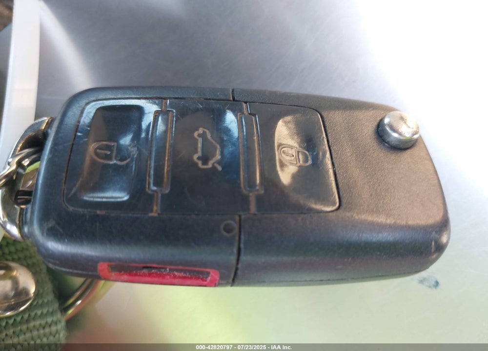 2006 VOLKSWAGEN NEW BEETLE 2.5 VIN: 3VWRF31Y06M324516