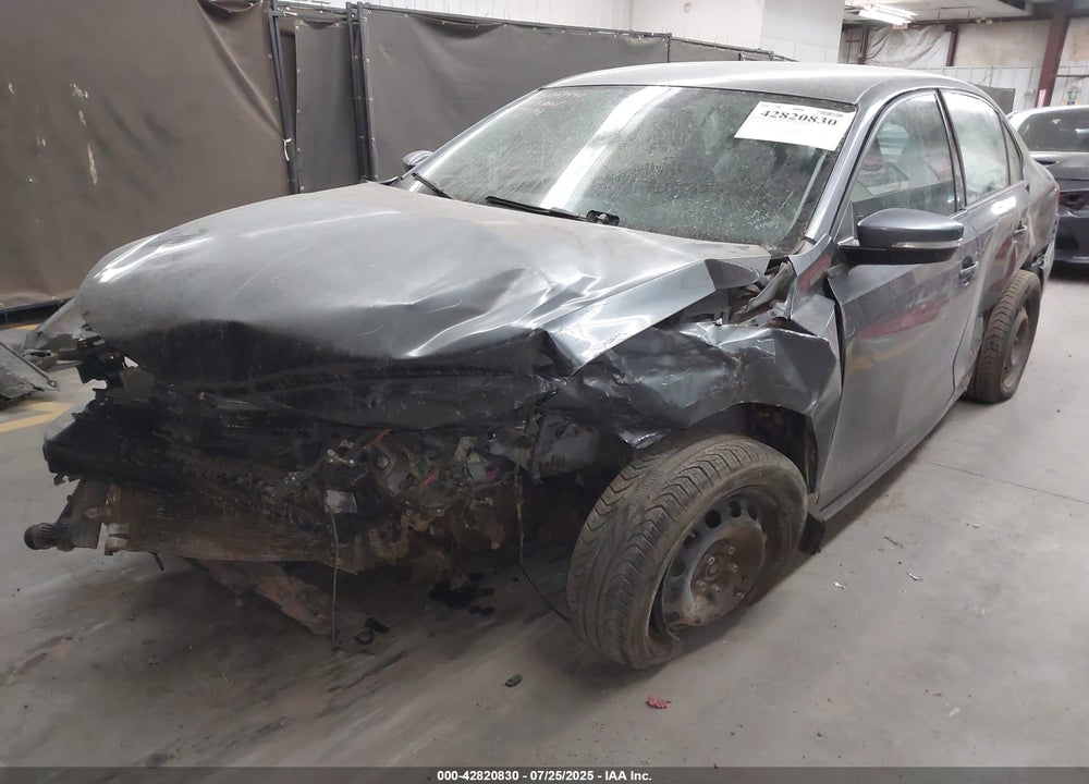 2014 VOLKSWAGEN JETTA 1.8T SE VIN: 3VWD17AJ4EM222685