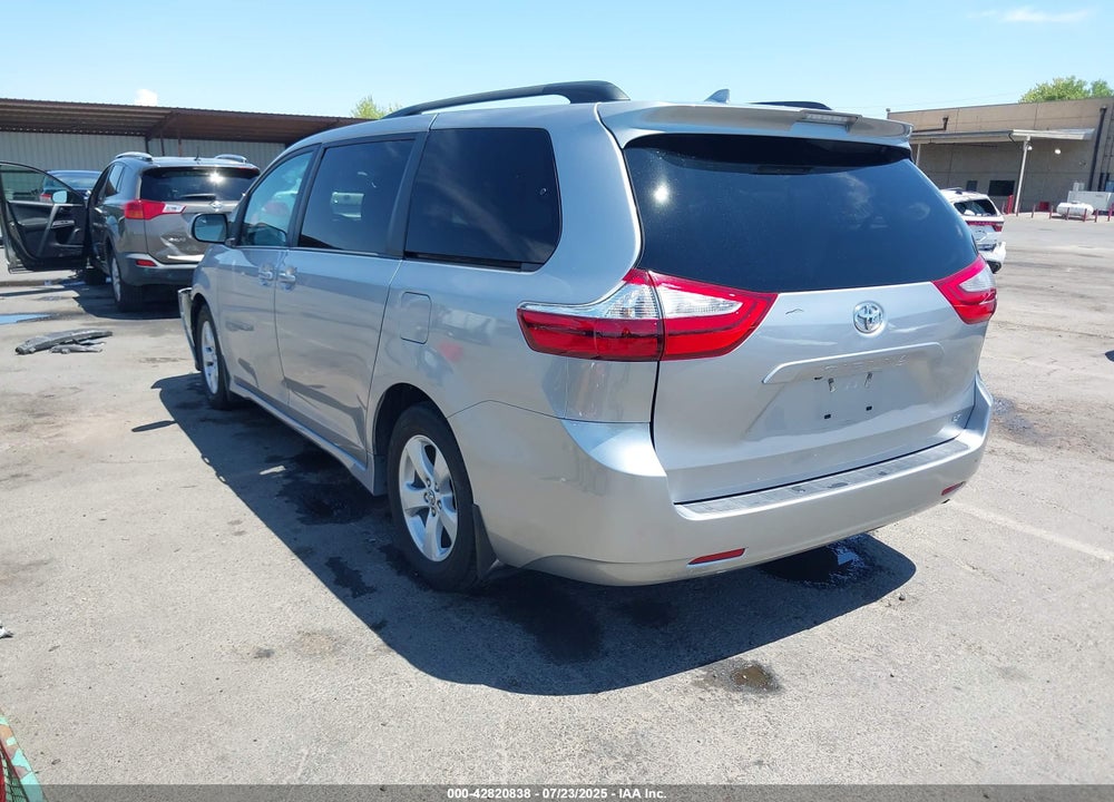 2018 TOYOTA SIENNA LE 8 PASSENGER VIN: 5TDKZ3DC3JS908591