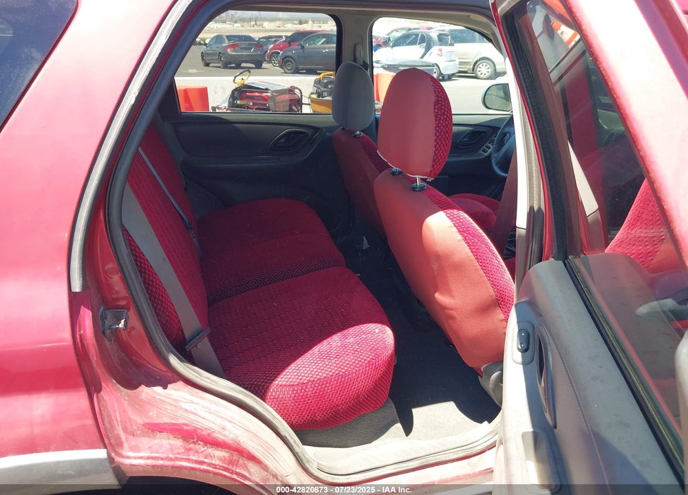 2005 FORD ESCAPE VIN: 1FMCU03195KD84289