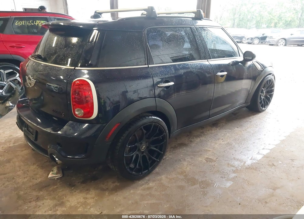 2011 MINI COOPER VIN: WMWZC3C52BWM25644