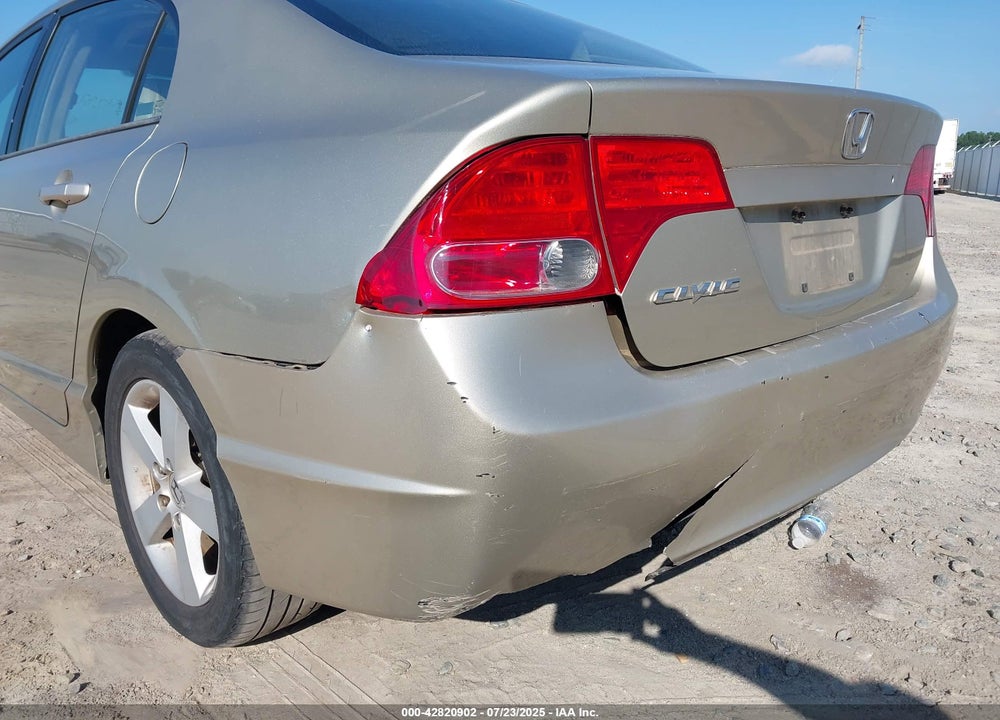2007 HONDA CIVIC VIN: 1HGFA16807L011553