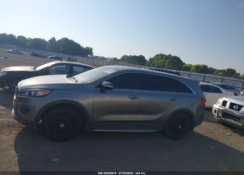 2016 KIA SORENTO VIN: 5XYPG4A34GG041505