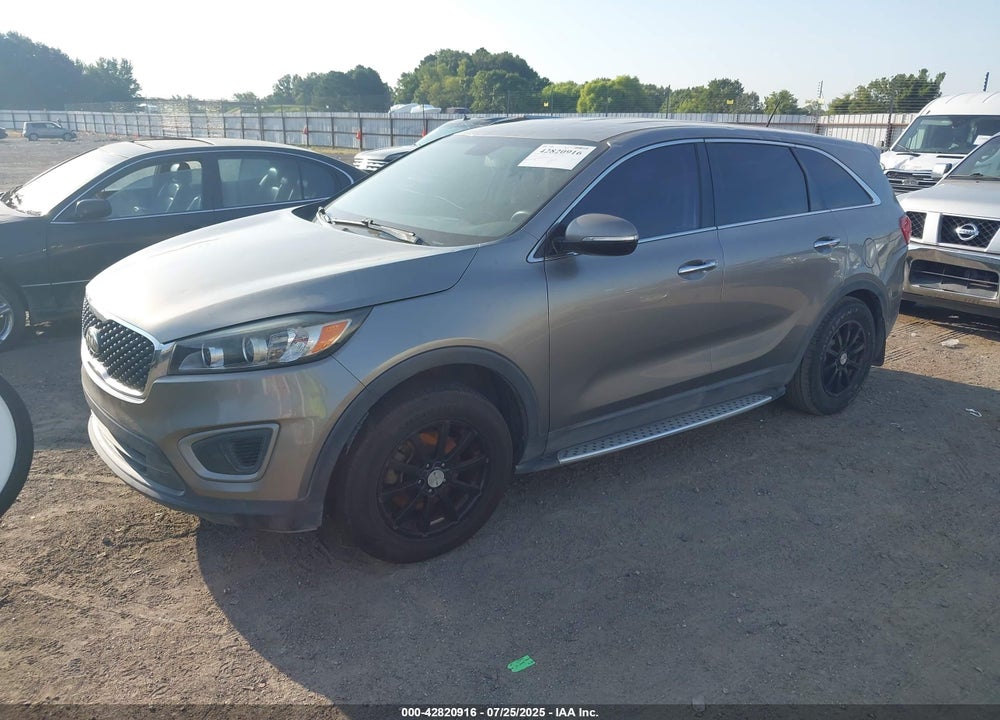 2016 KIA SORENTO VIN: 5XYPG4A34GG041505