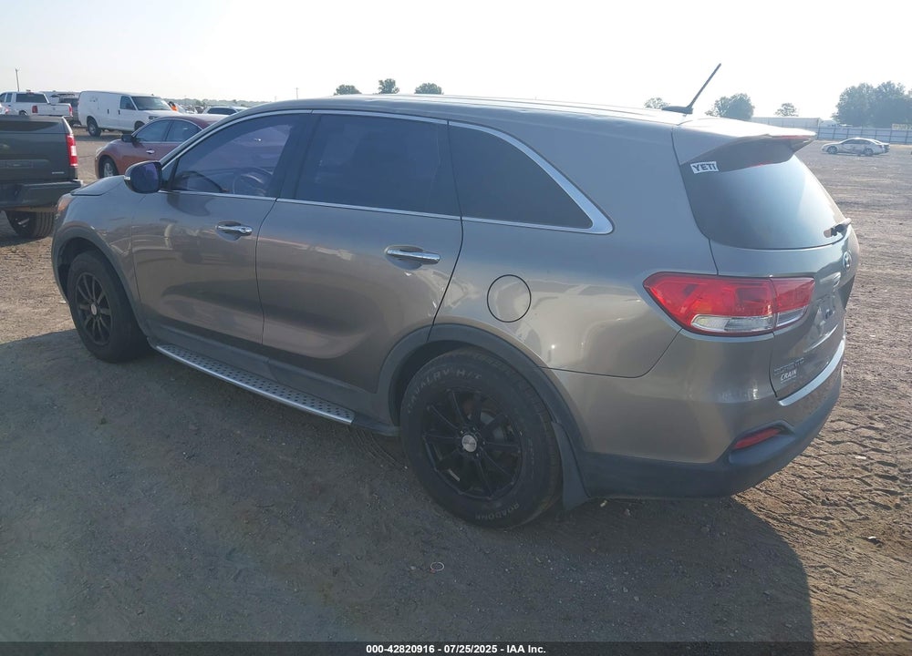 2016 KIA SORENTO VIN: 5XYPG4A34GG041505