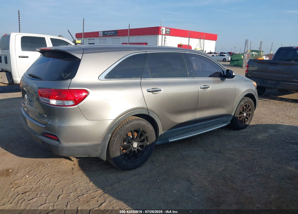 2016 KIA SORENTO VIN: 5XYPG4A34GG041505
