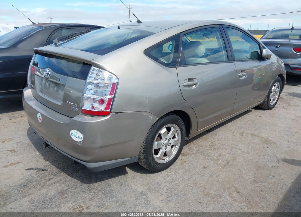 2007 TOYOTA PRIUS VIN: JTDKB20U277545569