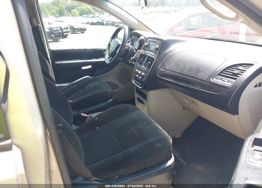 2013 DODGE GRAND CARAVAN VIN: 2C4RDGCG4DR528021