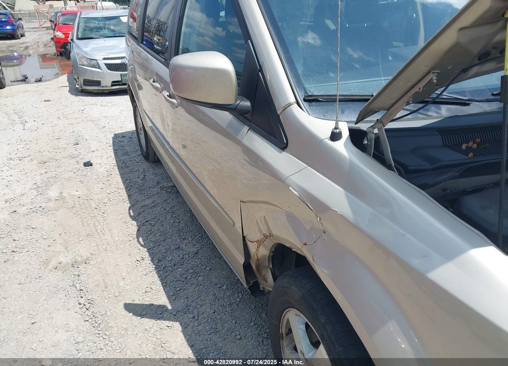 2013 DODGE GRAND CARAVAN VIN: 2C4RDGCG4DR528021
