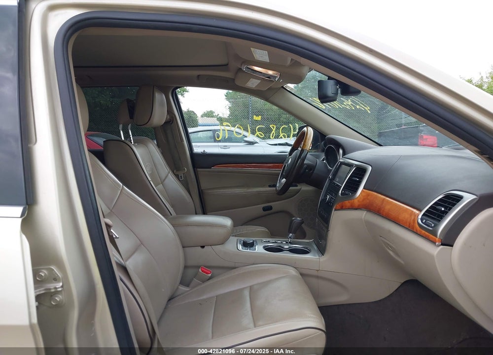 2011 JEEP GRAND CHEROKEE VIN: 1J4RR6GG2BC557619