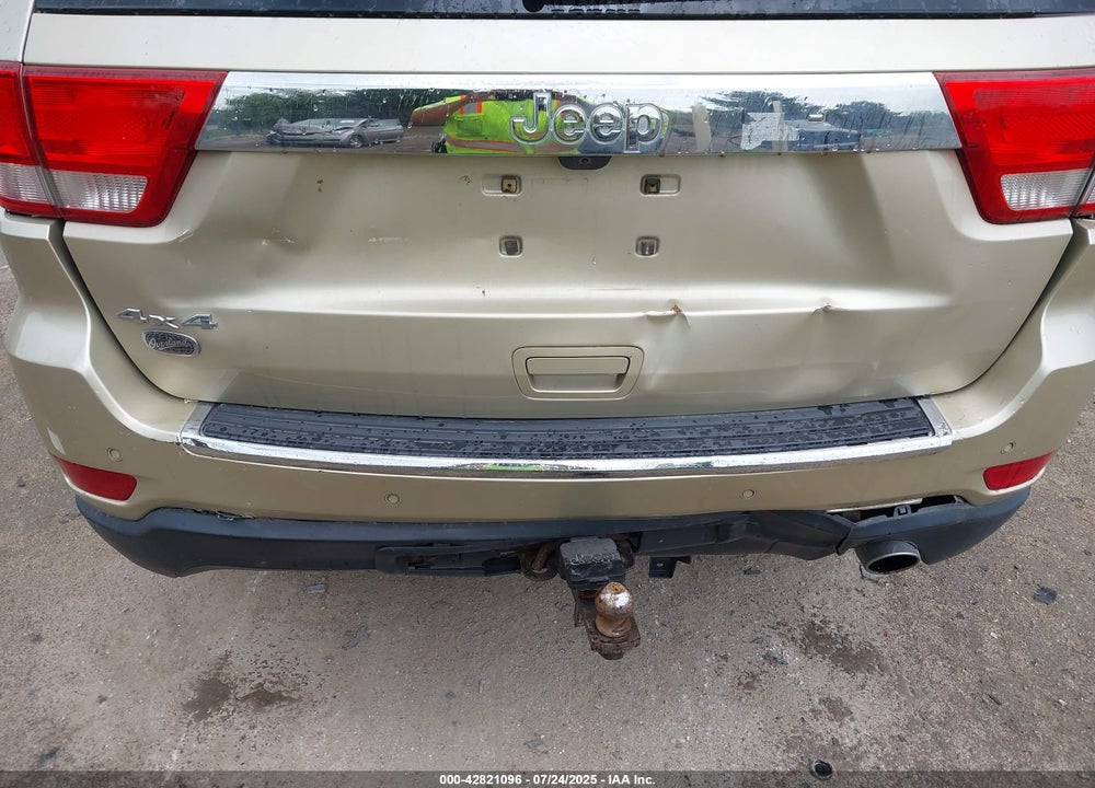 2011 JEEP GRAND CHEROKEE VIN: 1J4RR6GG2BC557619