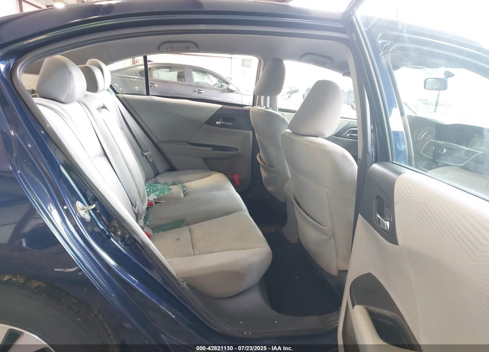 2015 HONDA ACCORD VIN: 1HGCR2F37FA092986