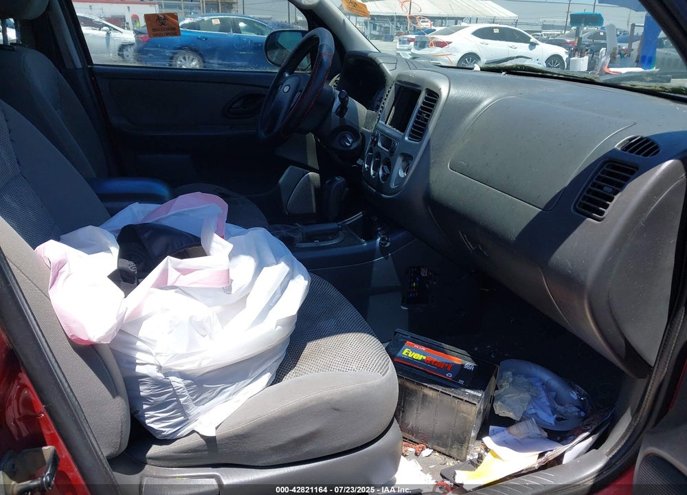 2005 FORD ESCAPE VIN: 1FMYU93125DA22304