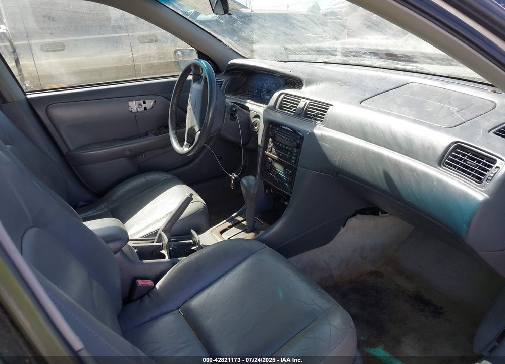 2001 TOYOTA CAMRY XLE V6 VIN: 4T1BF28K81U963484