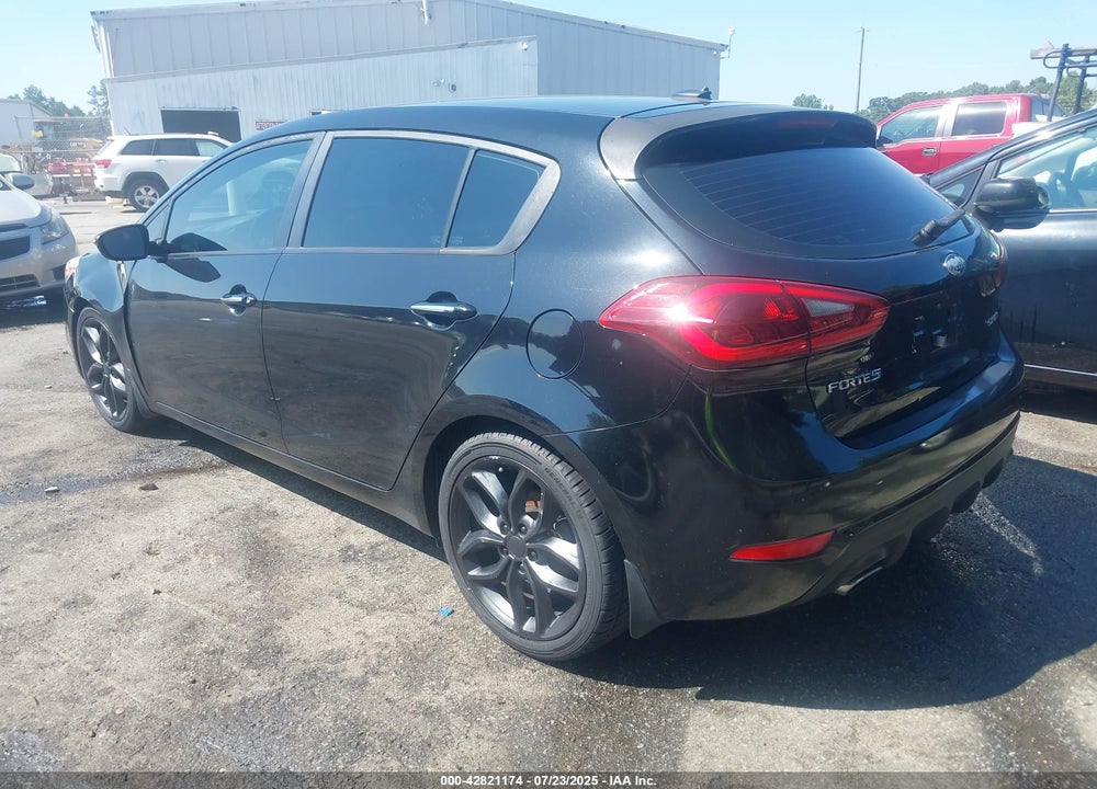 2015 KIA FORTE VIN: KNAFZ5A34F5283906