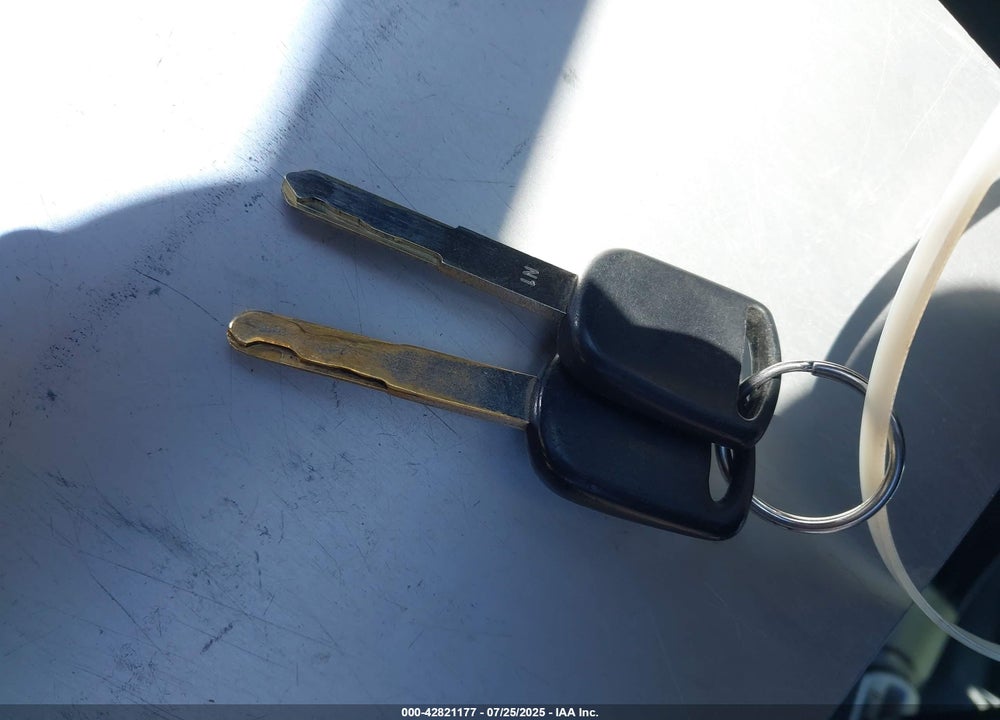 2005 HONDA CIVIC LX VIN: JHMES16595S007547