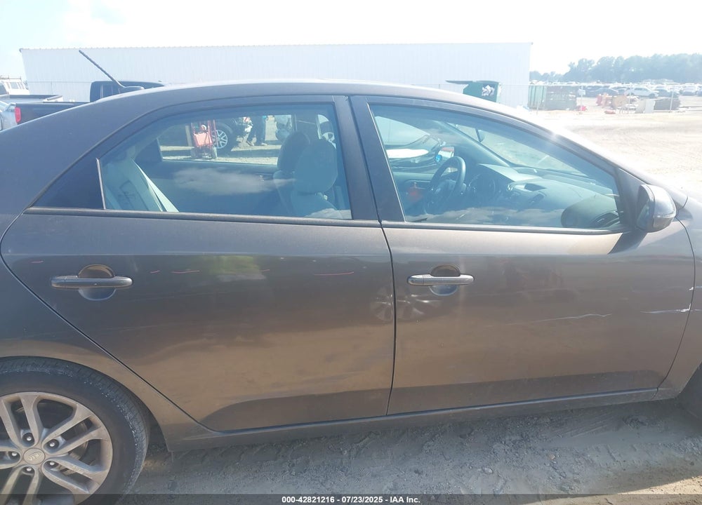 2012 KIA FORTE VIN: KNAFU4A2XC5481756