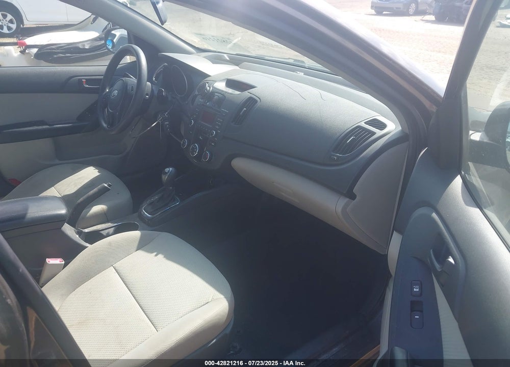 2012 KIA FORTE VIN: KNAFU4A2XC5481756