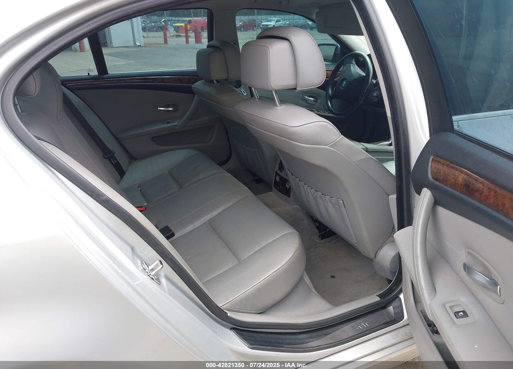 2010 BMW 5 SERIES VIN: WBANU5C50AC124409