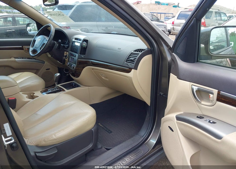 2012 HYUNDAI SANTA FE VIN: 5XYZKDAG4CG118443