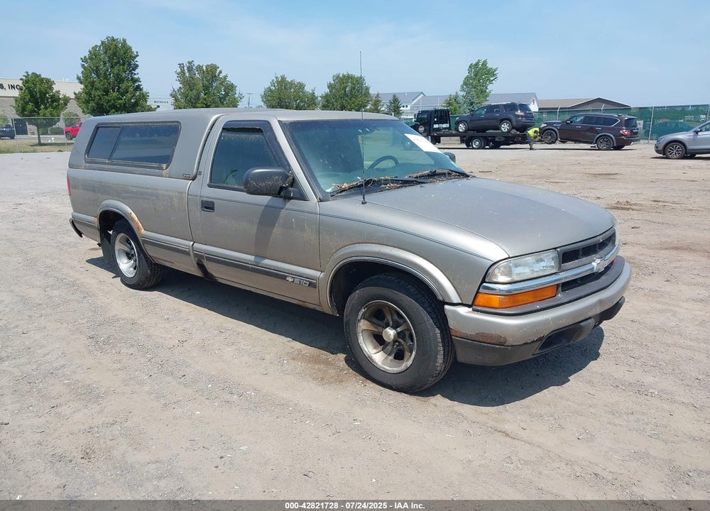 2002 CHEVROLET S-10 LS VIN: 1GCCS14W828238193