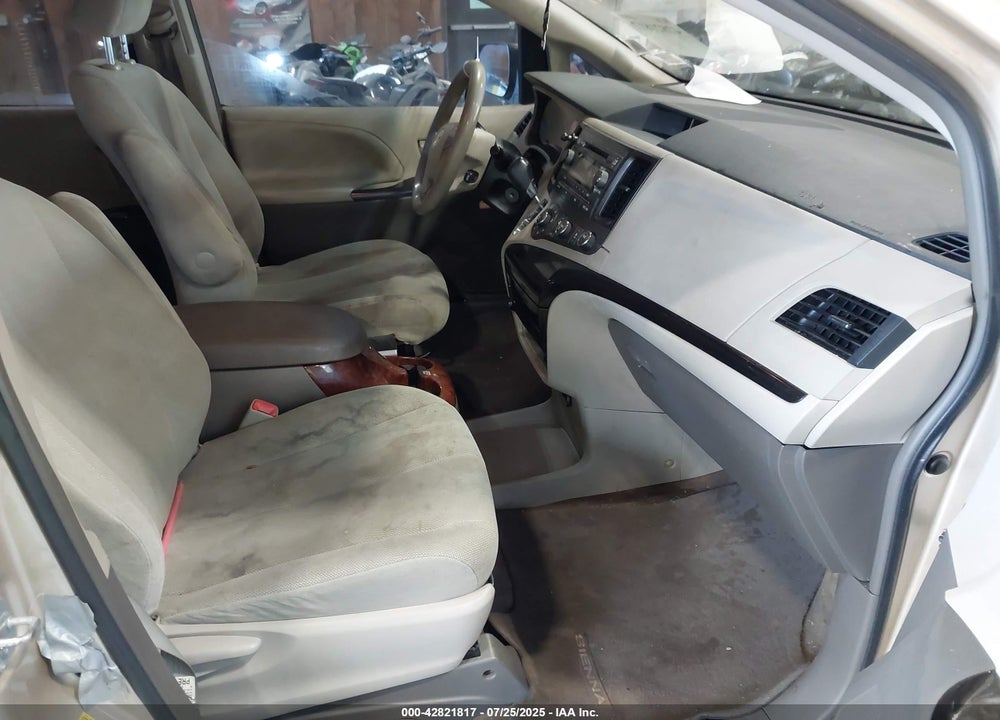 2012 TOYOTA SIENNA BASE V6 7 PASSENGER VIN: 5TDZK3DC6CS258225