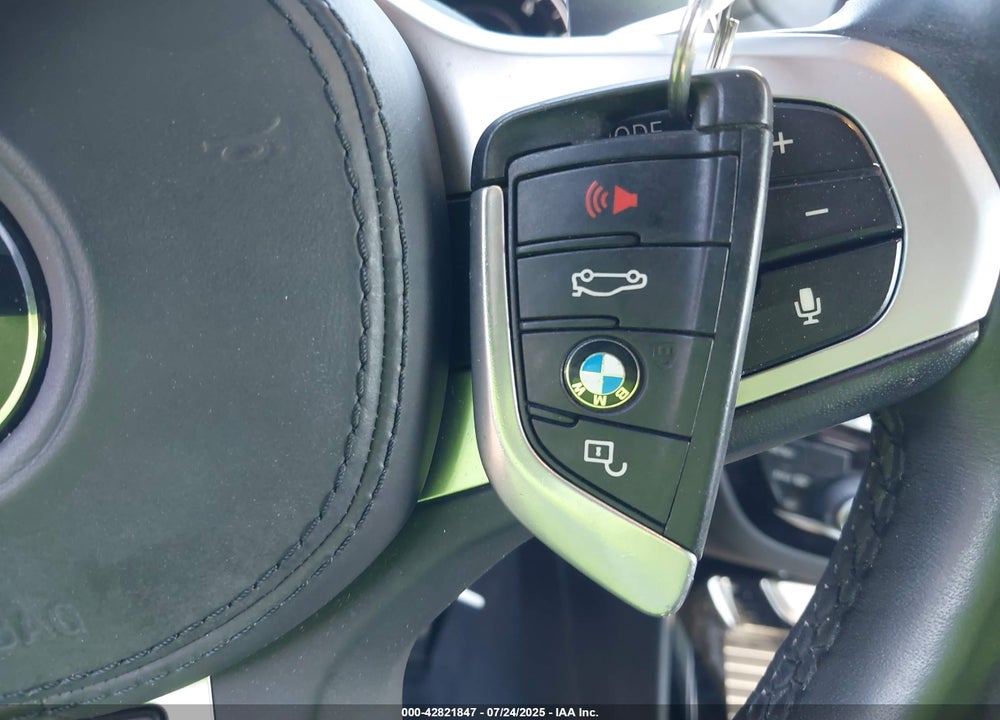 2019 BMW X3 VIN: 5UXTS3C55K0Z10180