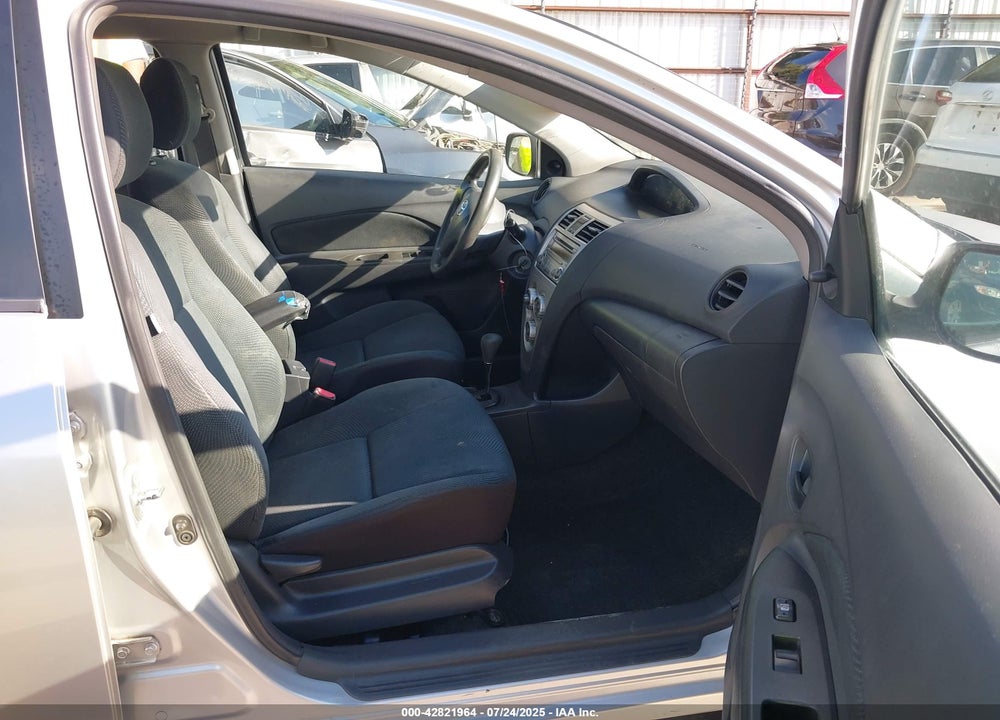 2012 TOYOTA YARIS VIN: JTDBT4K38CL010468