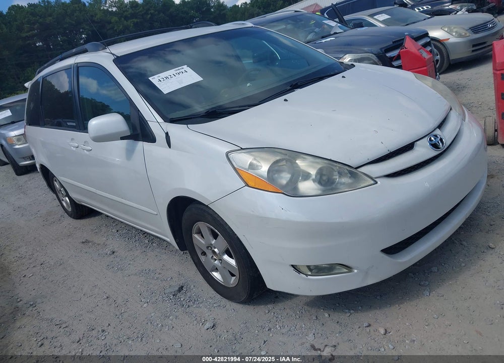 2008 TOYOTA SIENNA XLE VIN: 5TDZK22CX8S193982