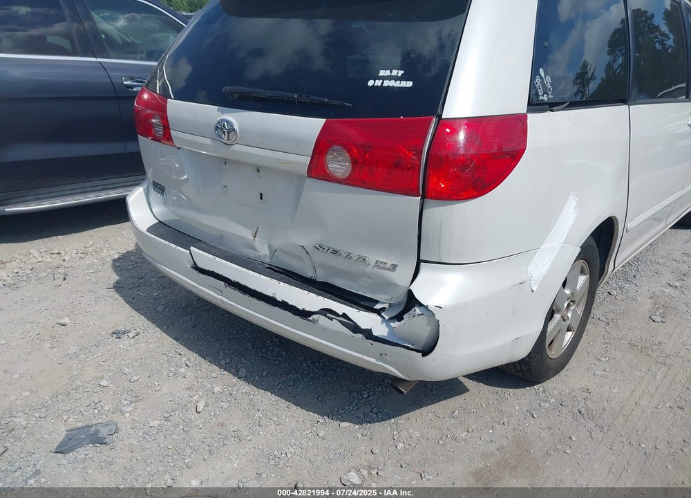 2008 TOYOTA SIENNA XLE VIN: 5TDZK22CX8S193982