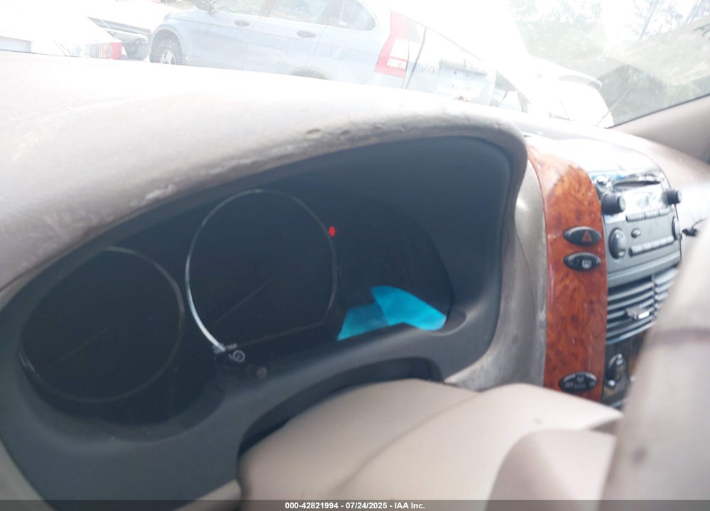 2008 TOYOTA SIENNA XLE VIN: 5TDZK22CX8S193982