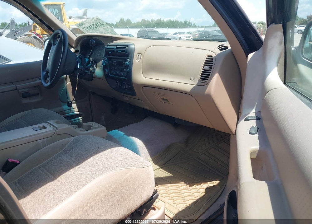 1998 FORD EXPLORER VIN: 1FMZU34X4WUC94388