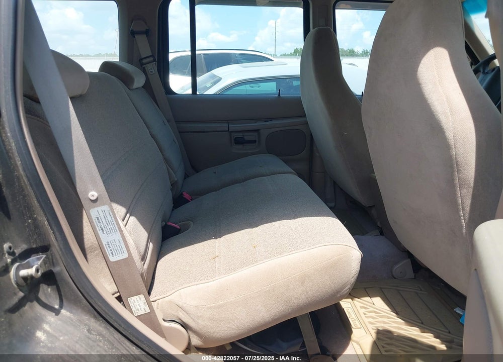 1998 FORD EXPLORER VIN: 1FMZU34X4WUC94388