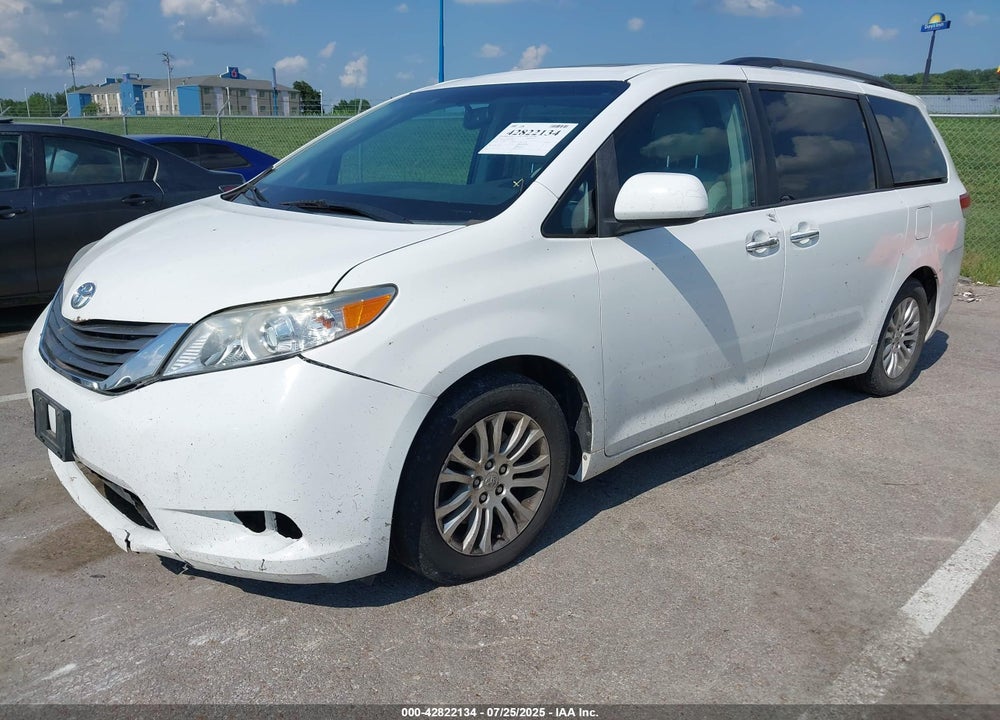2013 TOYOTA SIENNA VIN: 5TDYK3DC5DS327564
