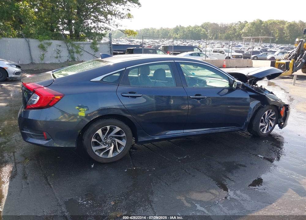 2018 HONDA CIVIC VIN: 2HGFC2F71JH579953