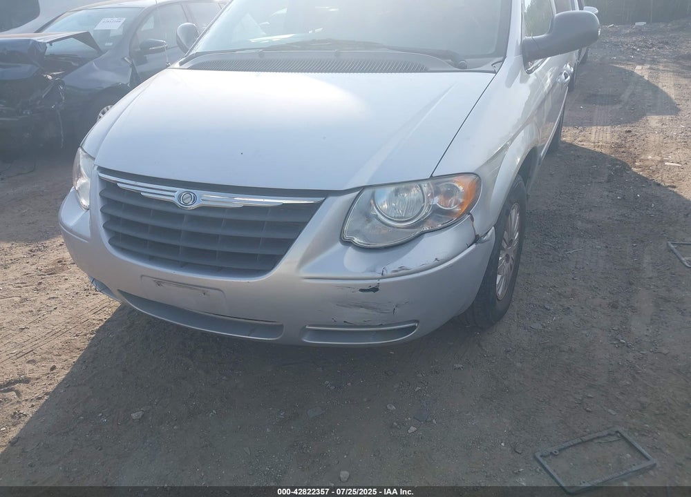 2007 CHRYSLER TOWN & COUNTRY LX VIN: 2A4GP44R97R343538