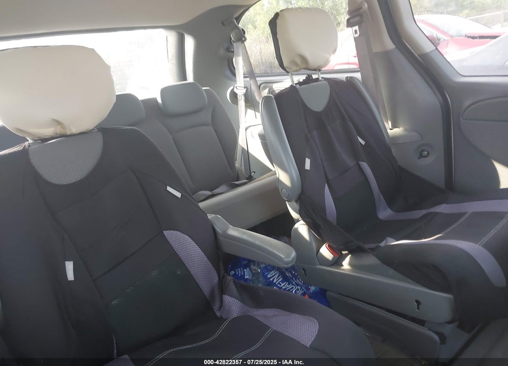2007 CHRYSLER TOWN & COUNTRY LX VIN: 2A4GP44R97R343538