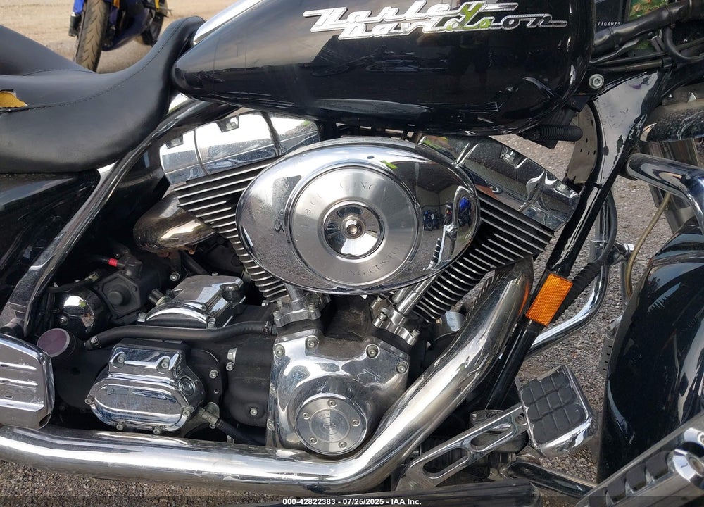 2004 HARLEY-DAVIDSON FLHRS ROAD KING VIN: 1HD1FXV104Y728825