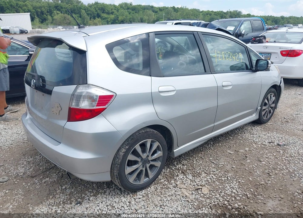 2012 HONDA FIT VIN: JHMGE8H59CC011661
