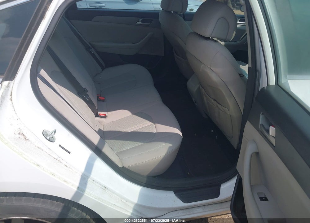 2015 HYUNDAI SONATA VIN: 5NPE24AF0FH159414