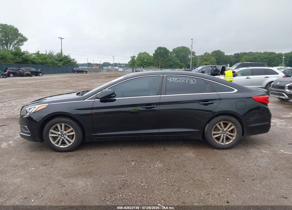 2016 HYUNDAI SONATA VIN: 5NPE24AF4GH260974
