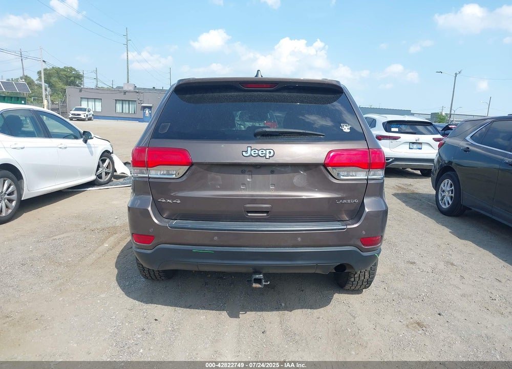 2017 JEEP GRAND CHEROKEE VIN: 1C4RJFAGXHC764211