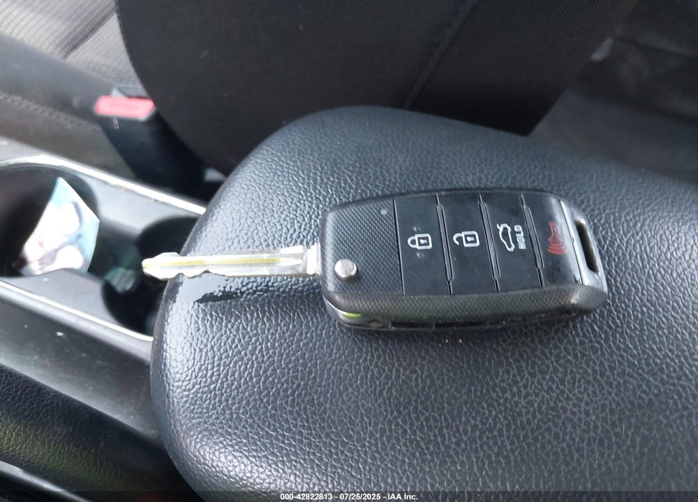 2017 KIA FORTE VIN: 3KPFK4A70HE078384