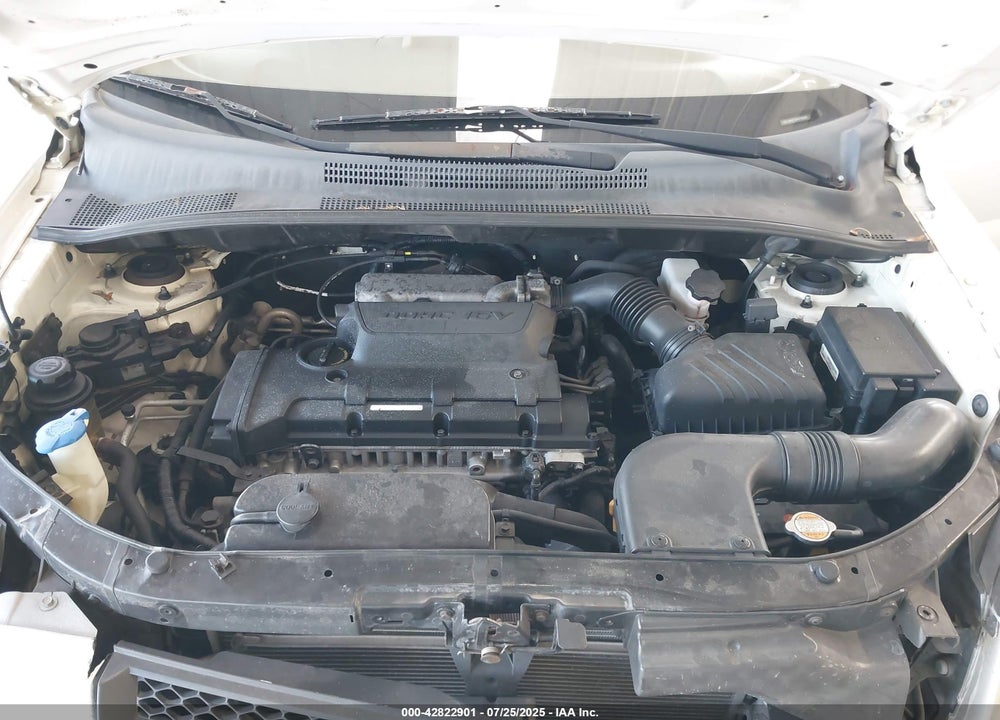 2009 KIA SPORTAGE VIN: KNDJF724497563214