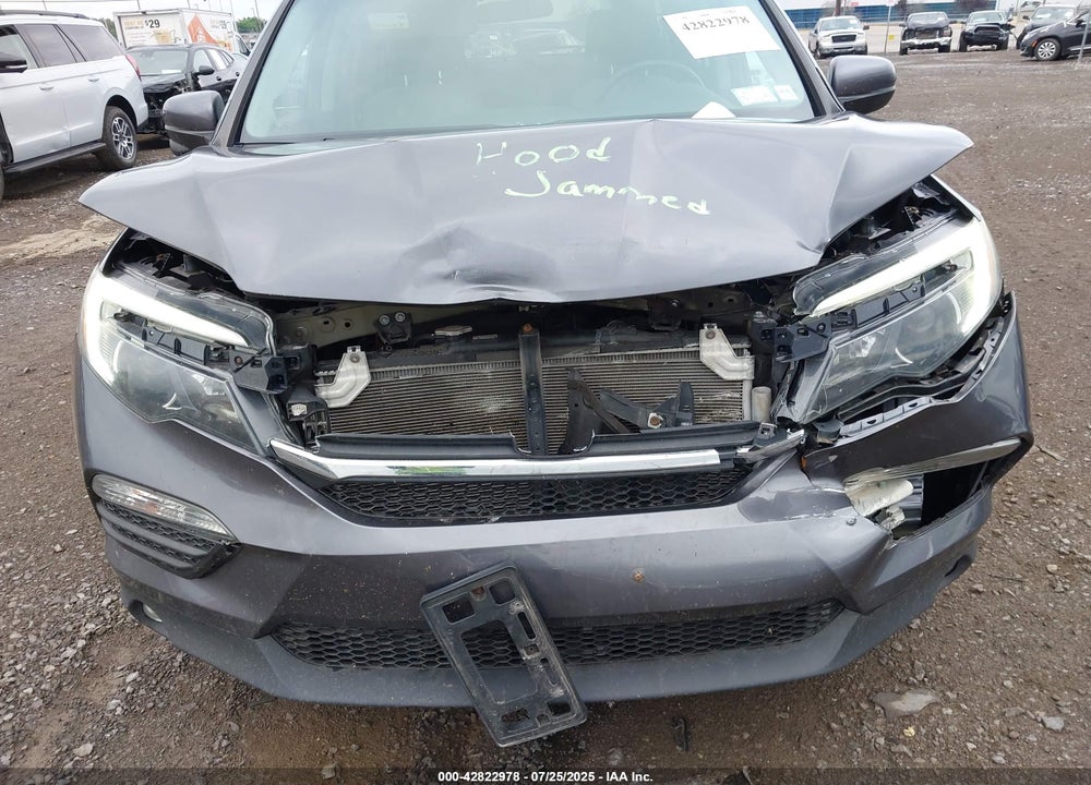 2018 HONDA PILOT VIN: 5FNYF6H30JB023977