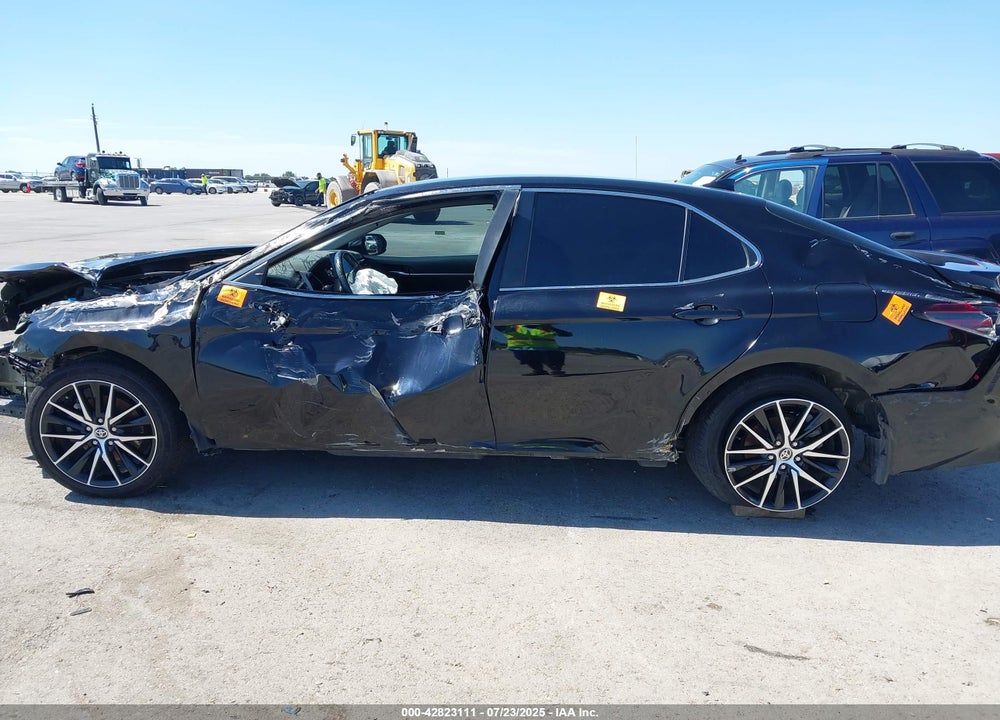2021 TOYOTA CAMRY VIN: 4T1G11AKXMU419422